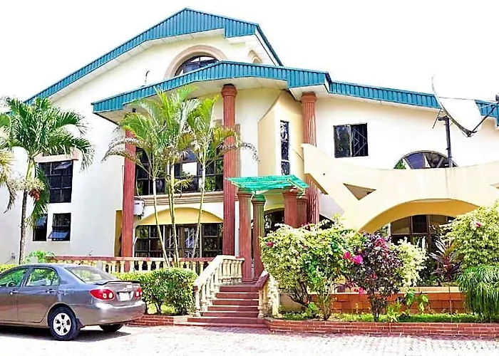 Tourist Castle Hotel And Suites