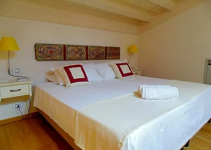 Belvilla By Oyo Hotel Alimunera