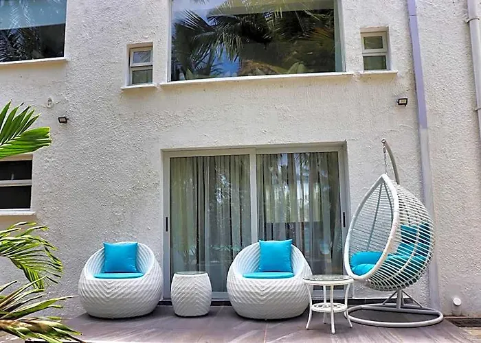 Searenity Beach Villa