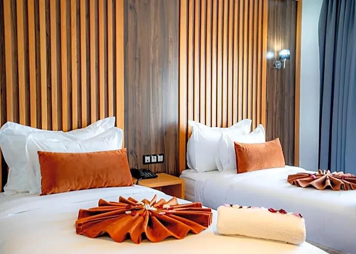 Razane Hotel