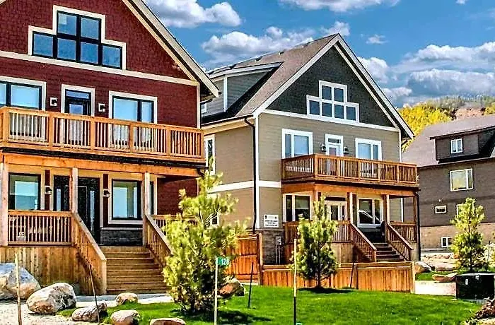 Tyrolean Village Resorts At Blue Mountain