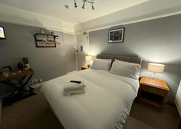 The George Hotel