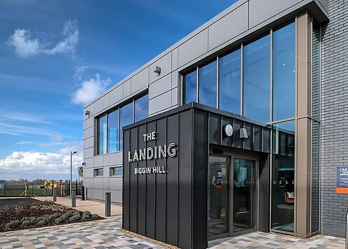 The Landing Hotel
