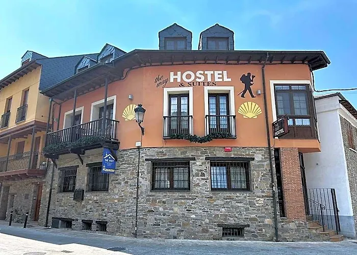 The Way Hostel Molinaseca -Grupo Rosa Azul