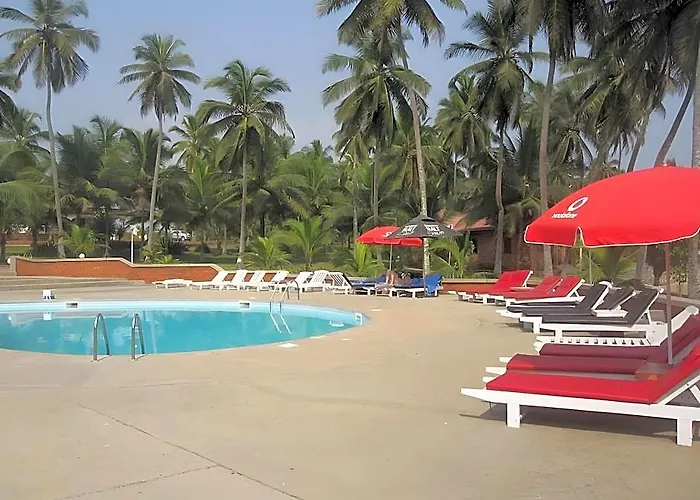 Coconut Grove Beach Resort