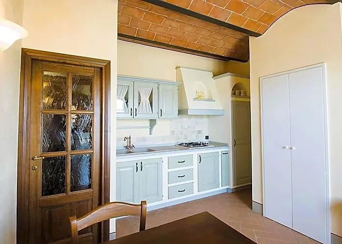 Isa-Il Casale Di Donoratico, Residence With Swimming-Pool