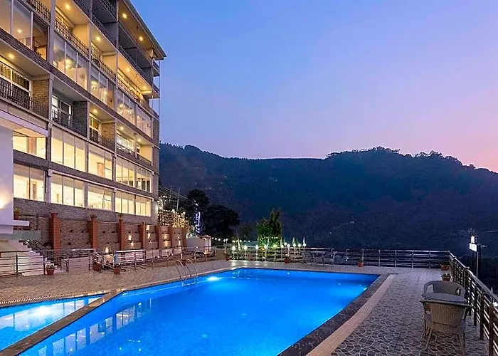 Spt Clarks Inn Suites, Mandi