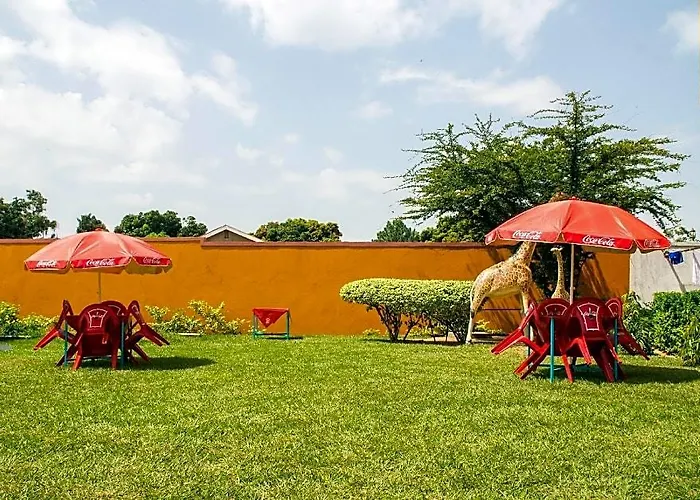 Tropical Suites Hotel
