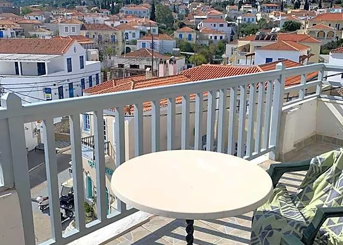 A Hotel Faros