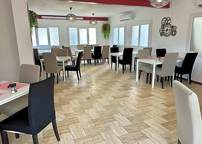 Rev'Hotel