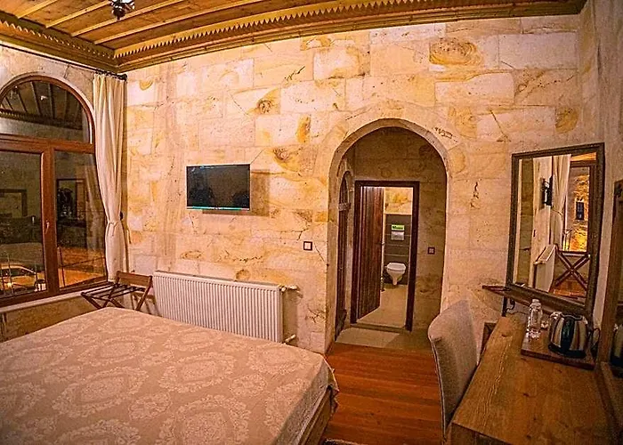 Pietra Cave Suites