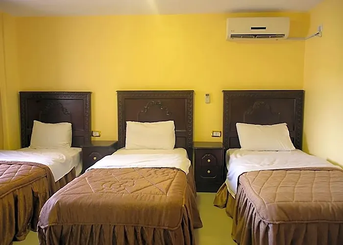 Cleopetra Hotel