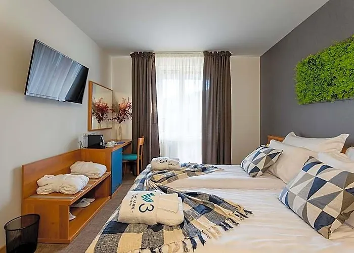 103 View Park Hotel