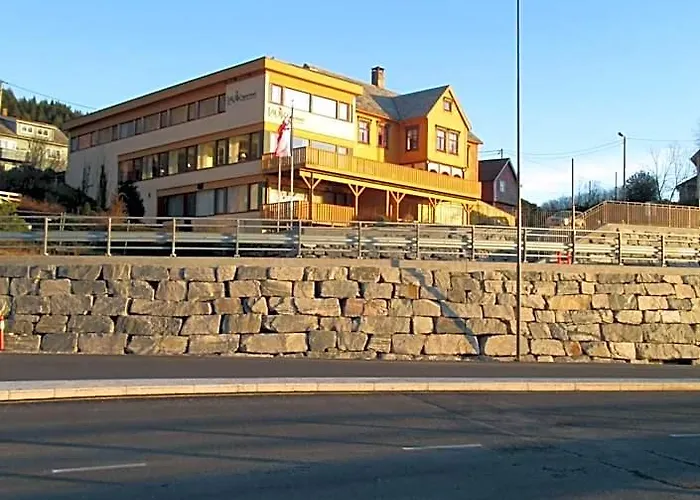 Lavik Fjord Hotel & Apartments