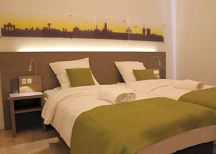 Mondo Hotel