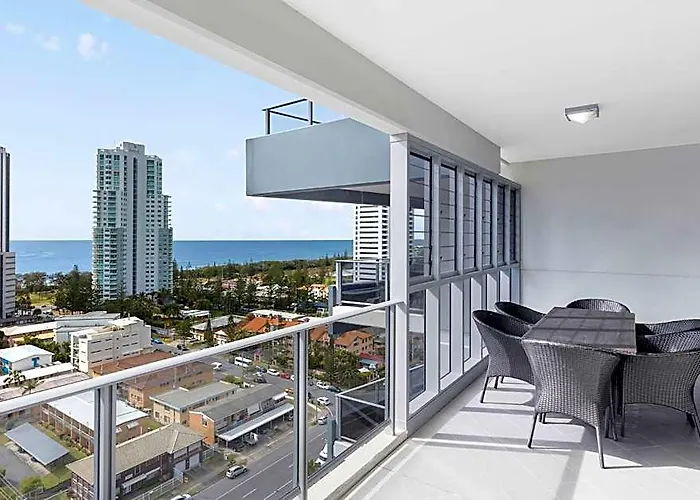 Meriton Suites Broadbeach