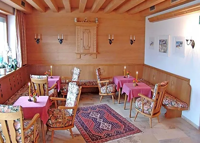 Pension Apartments Pardell