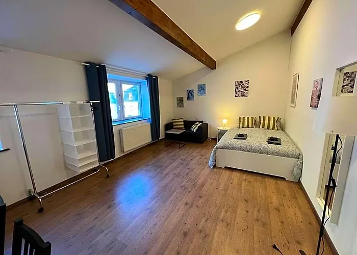 City-Pillow Rooms