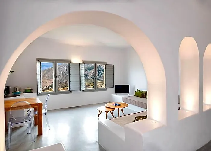 Skyfall Suites - Adults Only