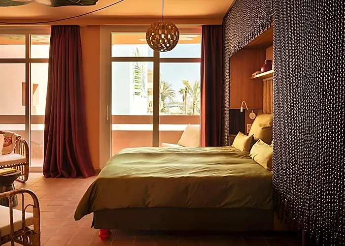 Bikini Island & Mountain Hotel Es Trenc -Adults Only-