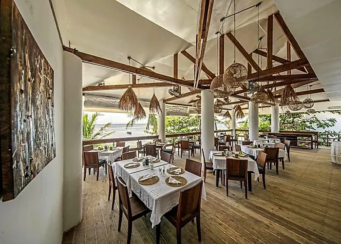 Ocean Vida Beach And Dive Resort