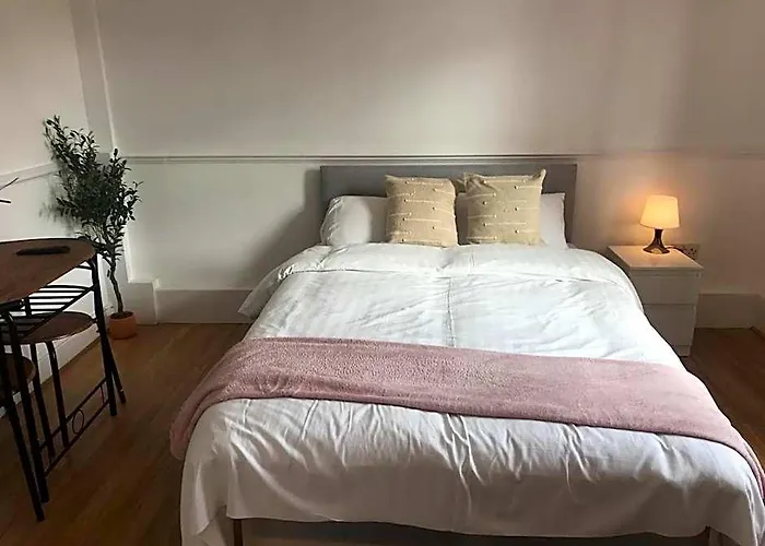 Sanderson Hall En-Suite Rooms