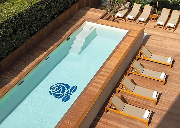 Mob Hotel Cannes