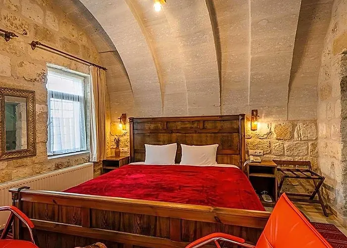 Belenus Cave House