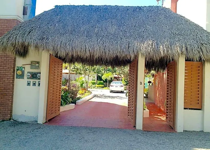 Hotel Y Suites Los Encantos