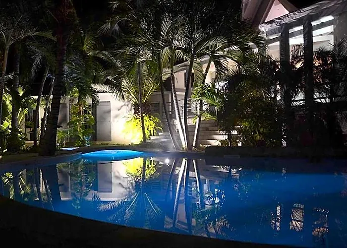 Residence Adam And Eve