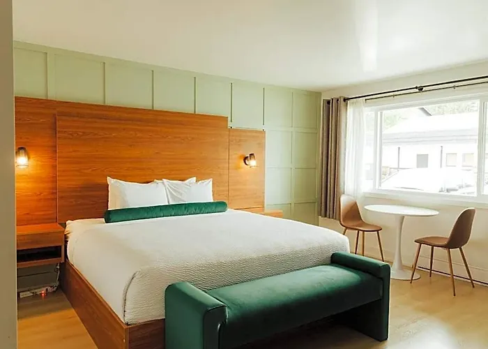 Ukee Peninsula Motel