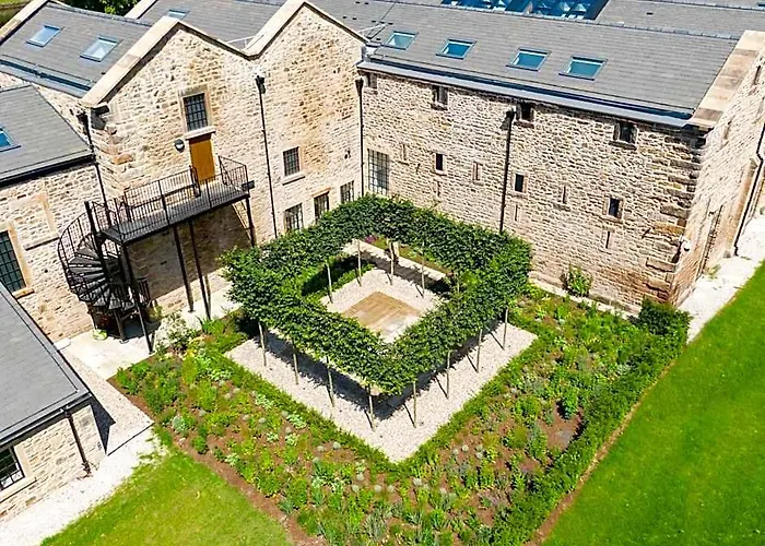 Theodore House