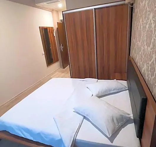 Star Hotel