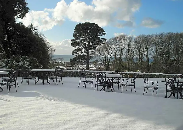 Bron Eifion Hotel