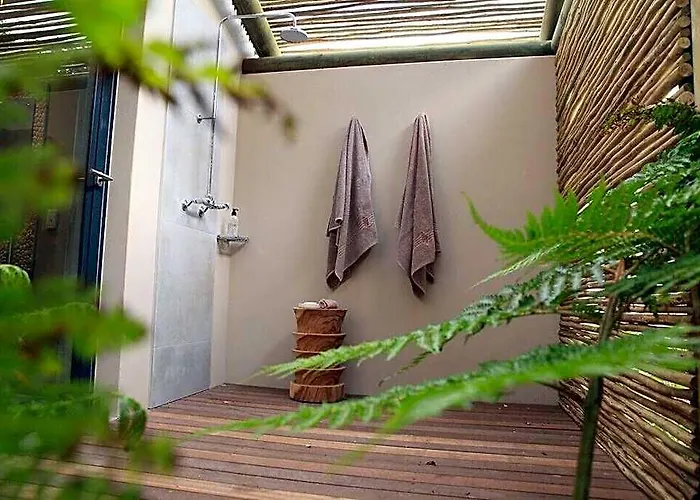 Scallop Guest Lodge