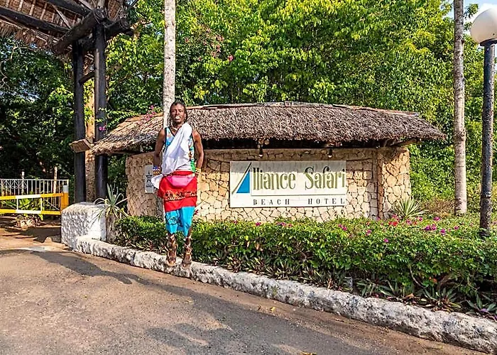 Safari Beach Hotel