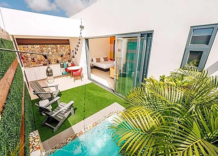 Privada Stays - Private Pools & Colorful-Chic Boutique Hotel
