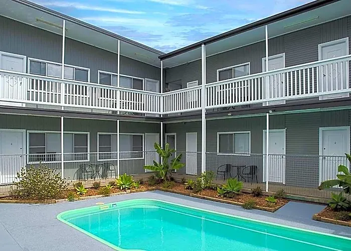 Pacific Motel 10