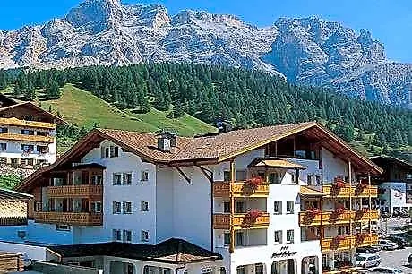 Hotel Falzares