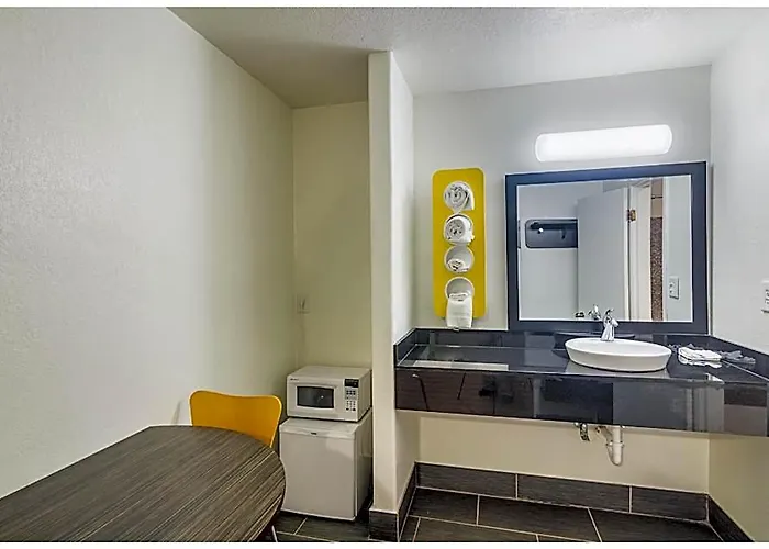 Motel 6-Childress, Tx