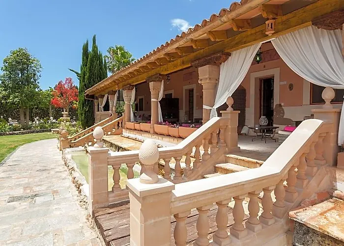 Es Revellar Art Resort