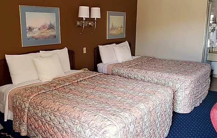 Brooks Motel