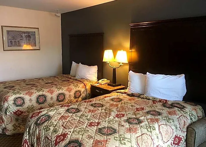 Deluxe Inn