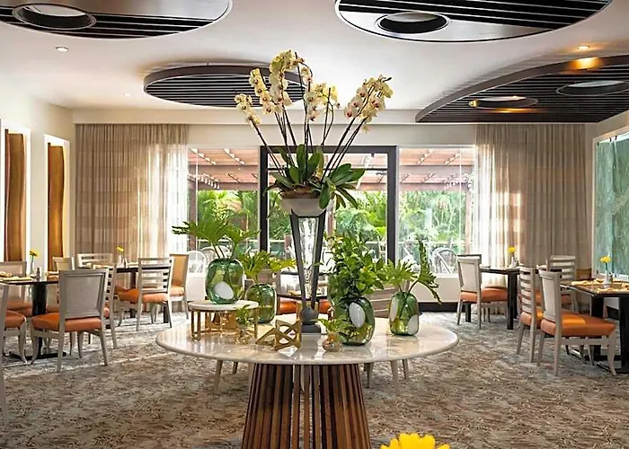 Hodelpa Garden Court