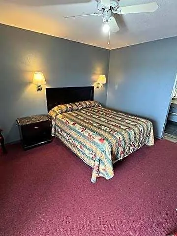 Pratt Budget Inn