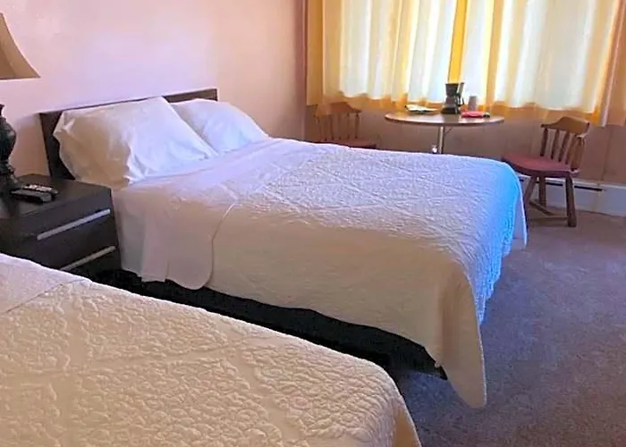 Royal Motel
