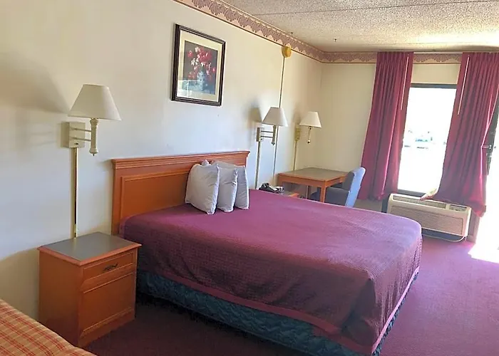Kewanee Motor Lodge