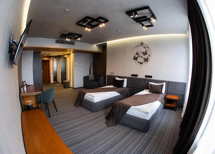Mojo Hall Hotel