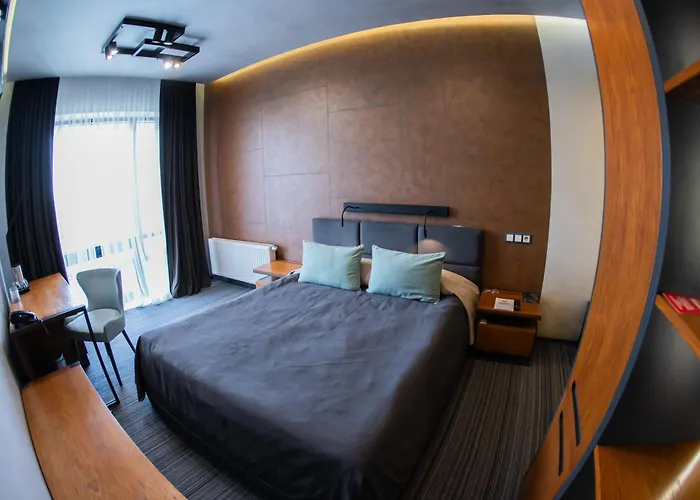 Mojo Hall Hotel
