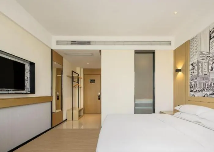 City Comfort Inn Zhanjiang Middle Haibin Avenue Wanda Plaza